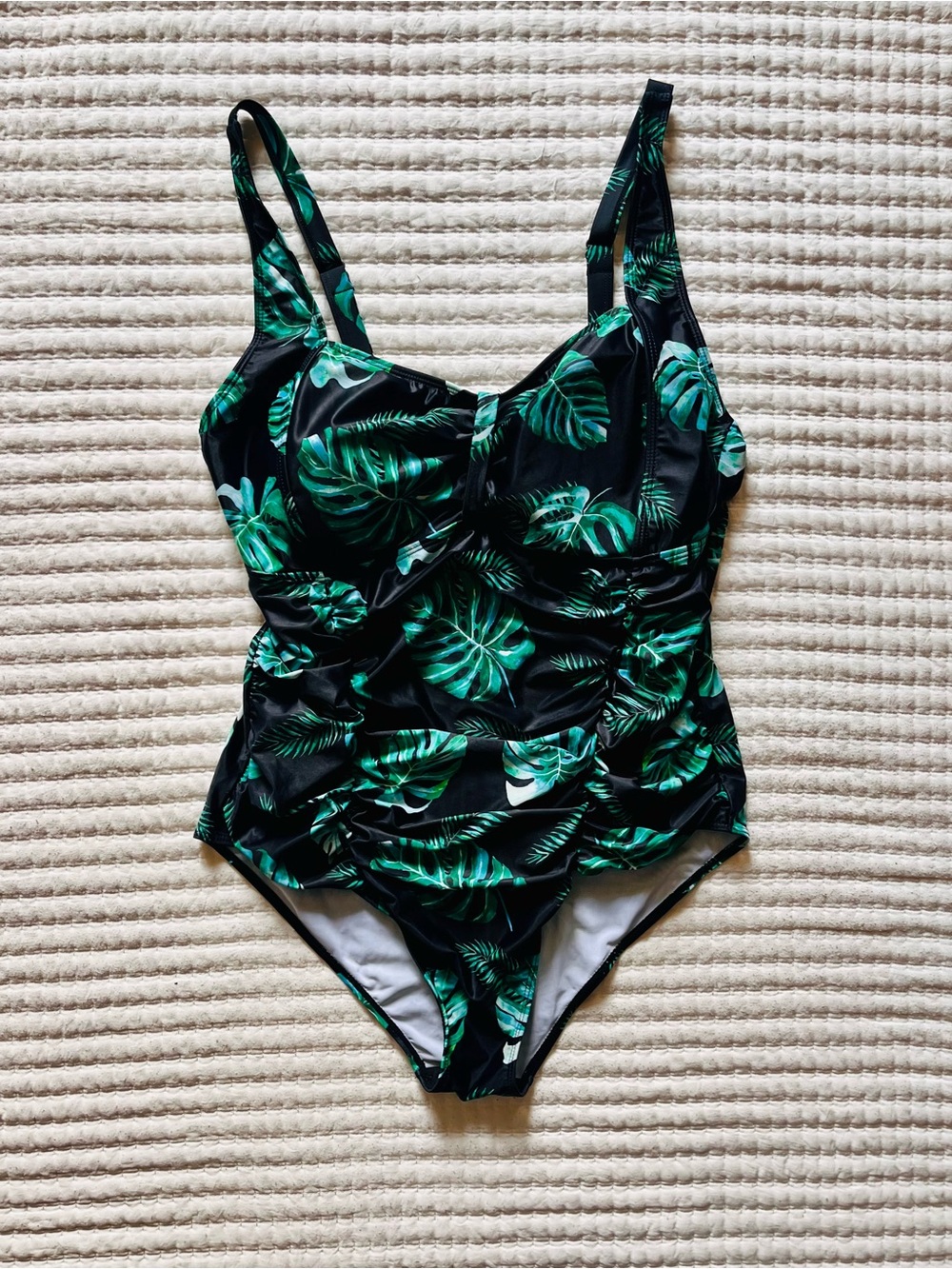 Women’s Black With Green Leaf Print One-Piece Swimsuit Size 18
